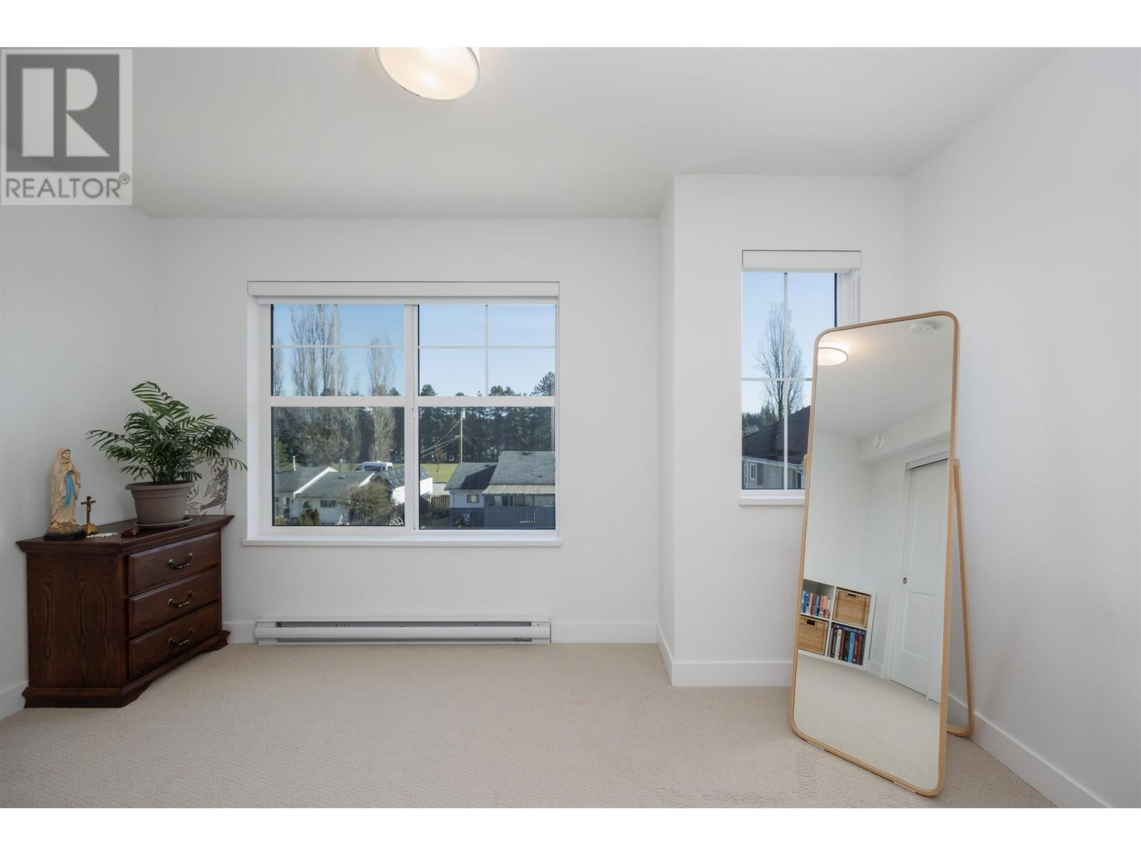 119 - 707 ROBINSON STREET Image 11