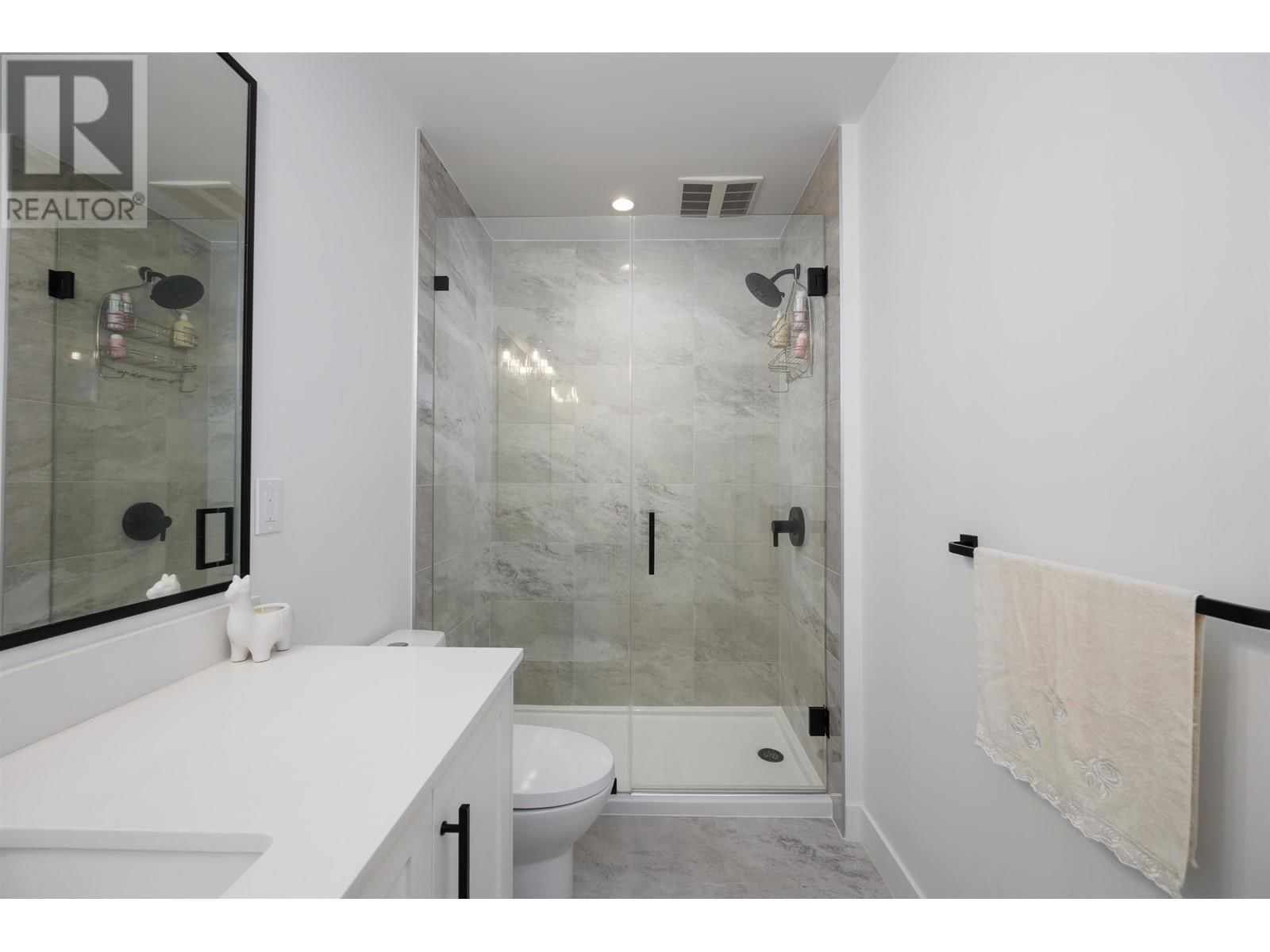 119 - 707 ROBINSON STREET Image 22