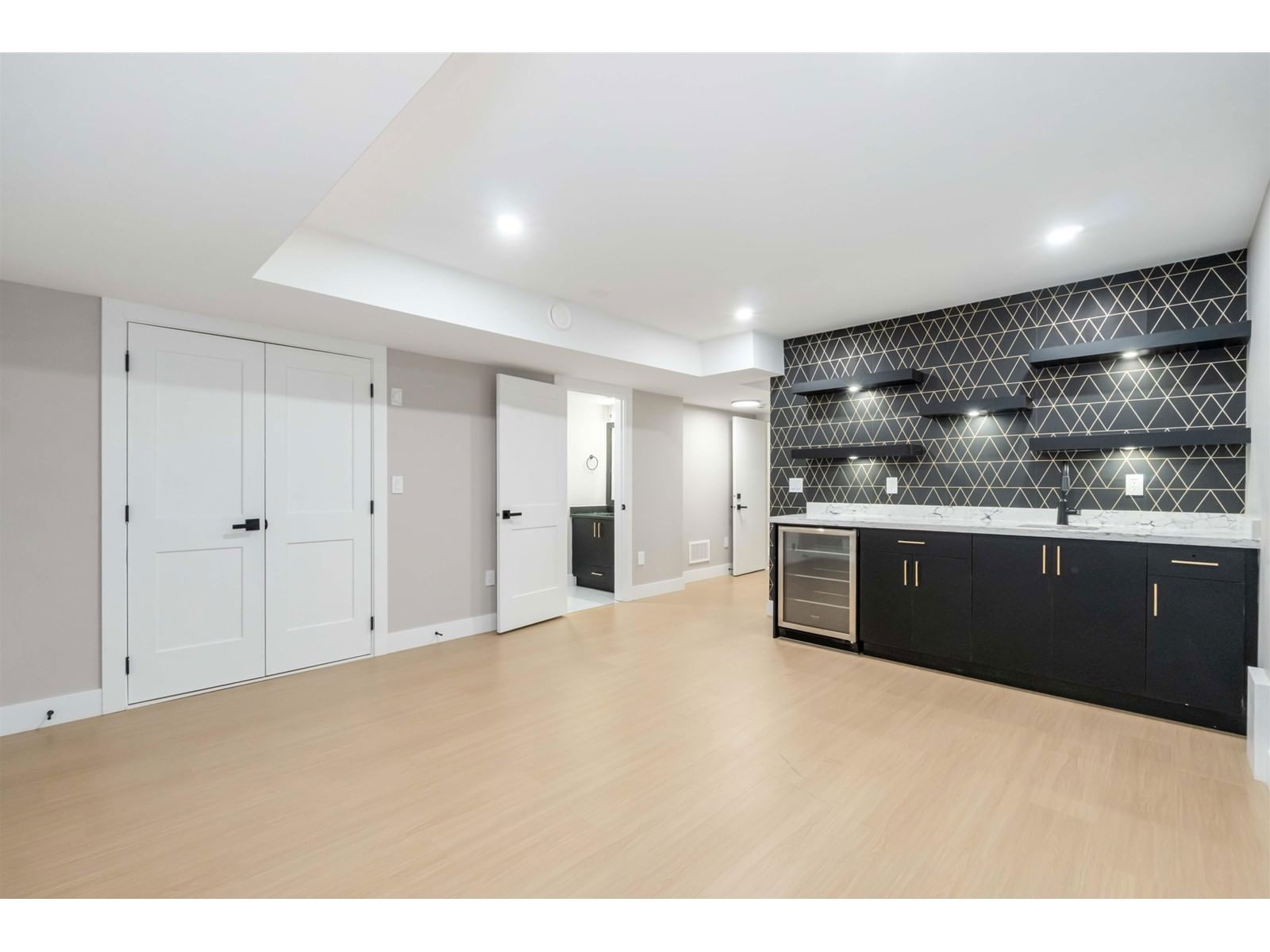 2763 EAGLE SUMMIT Image 31