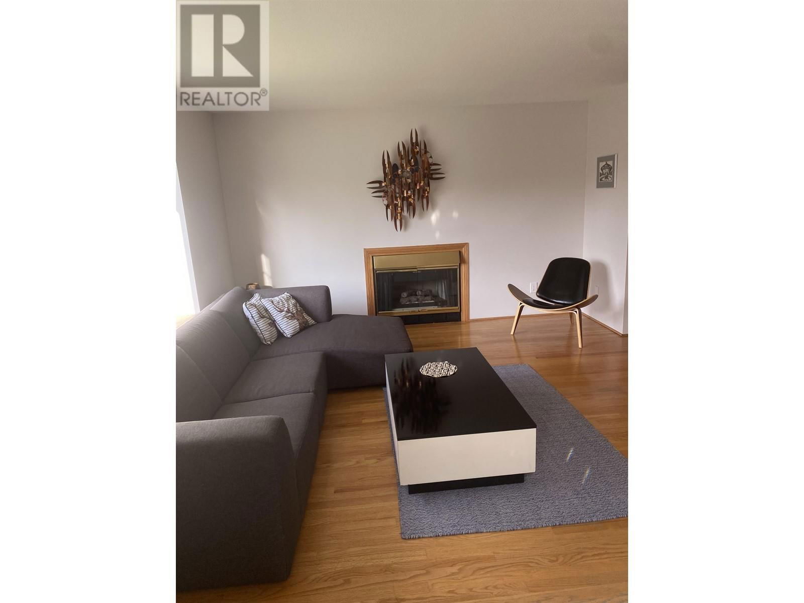 4227 14TH AVENUE Image 3