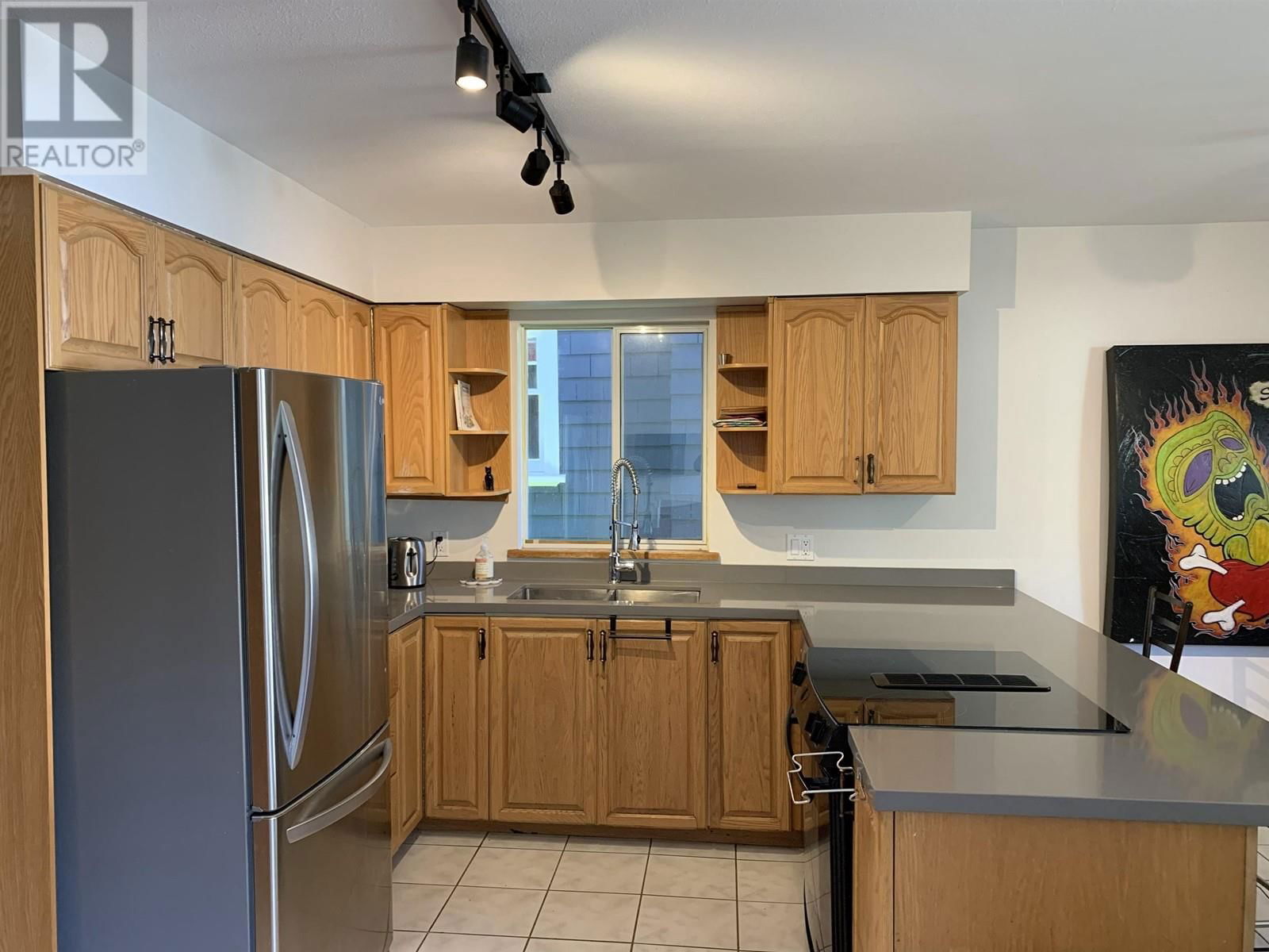 4227 14TH AVENUE Image 6