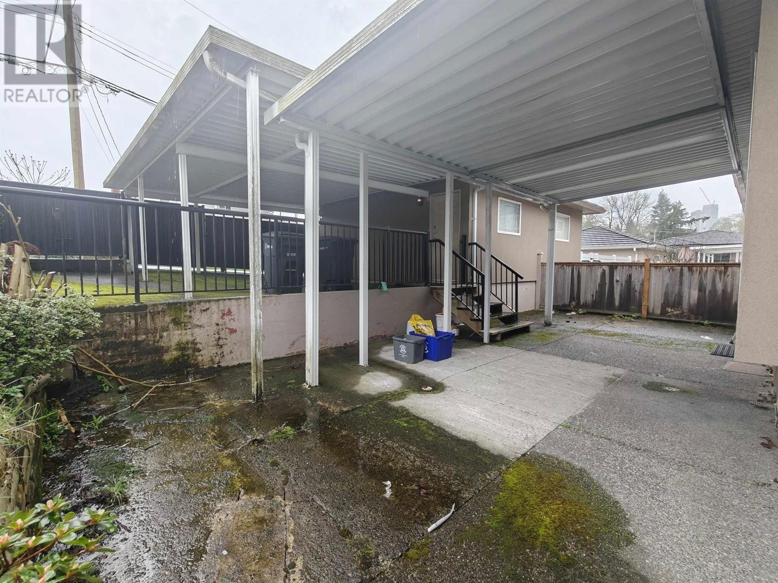 4586 BARKER AVENUE Image 10