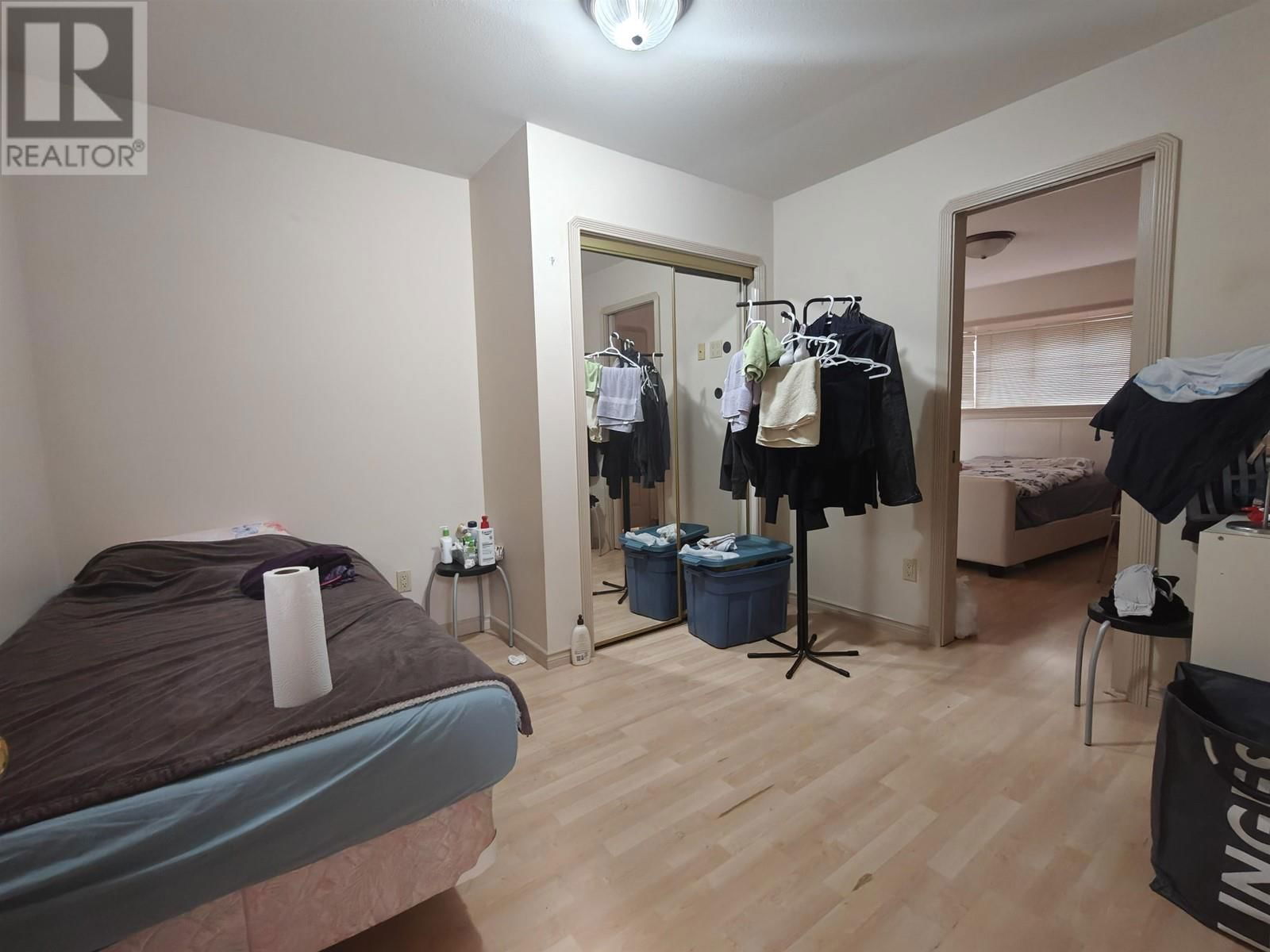 4586 BARKER AVENUE Image 4