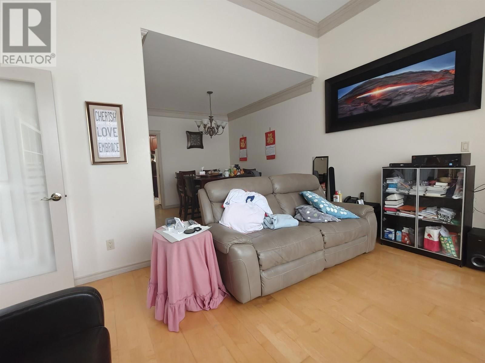 4586 BARKER AVENUE Image 5