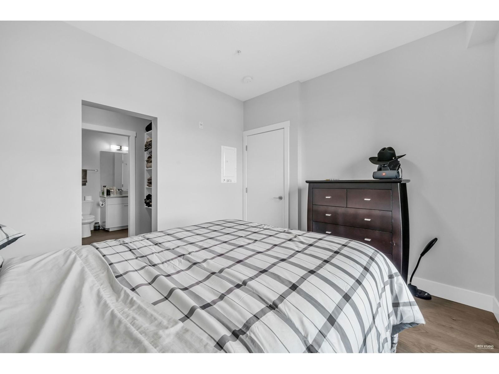 508 - 5485 BRYDON Image 3