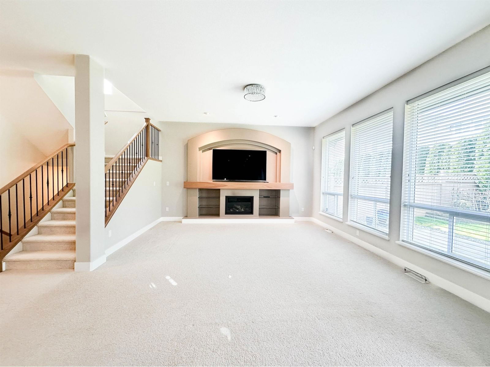 10461 GLENROSE Image 4