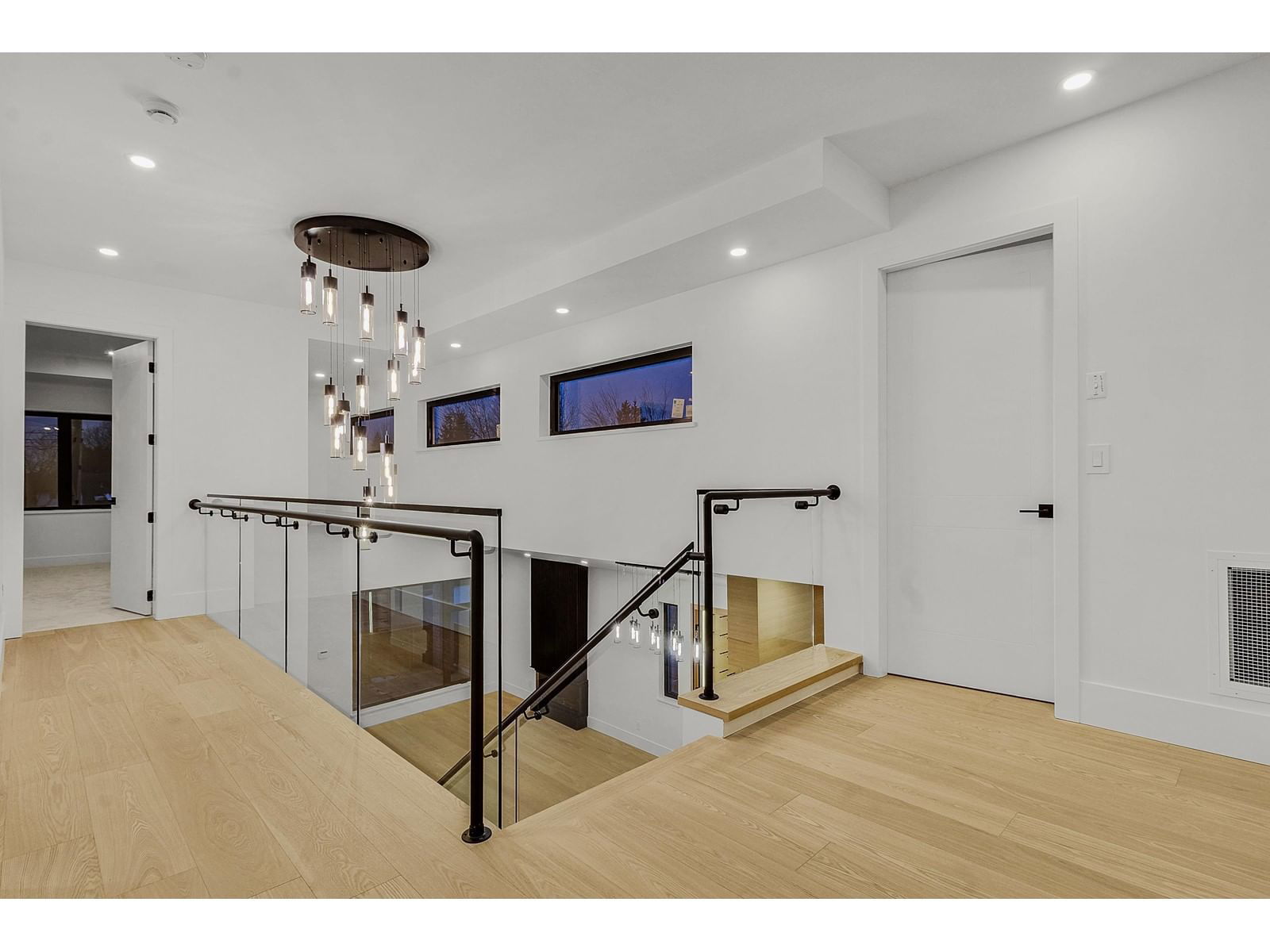 6082 172 Image 8