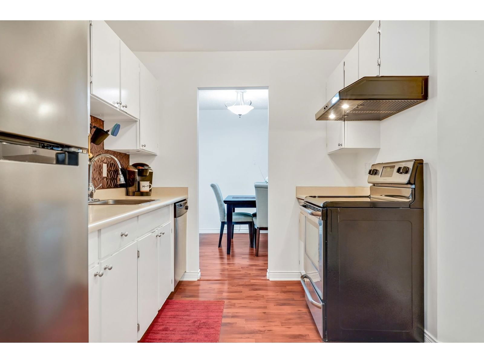 203 - 1740 SOUTHMERE Image 10