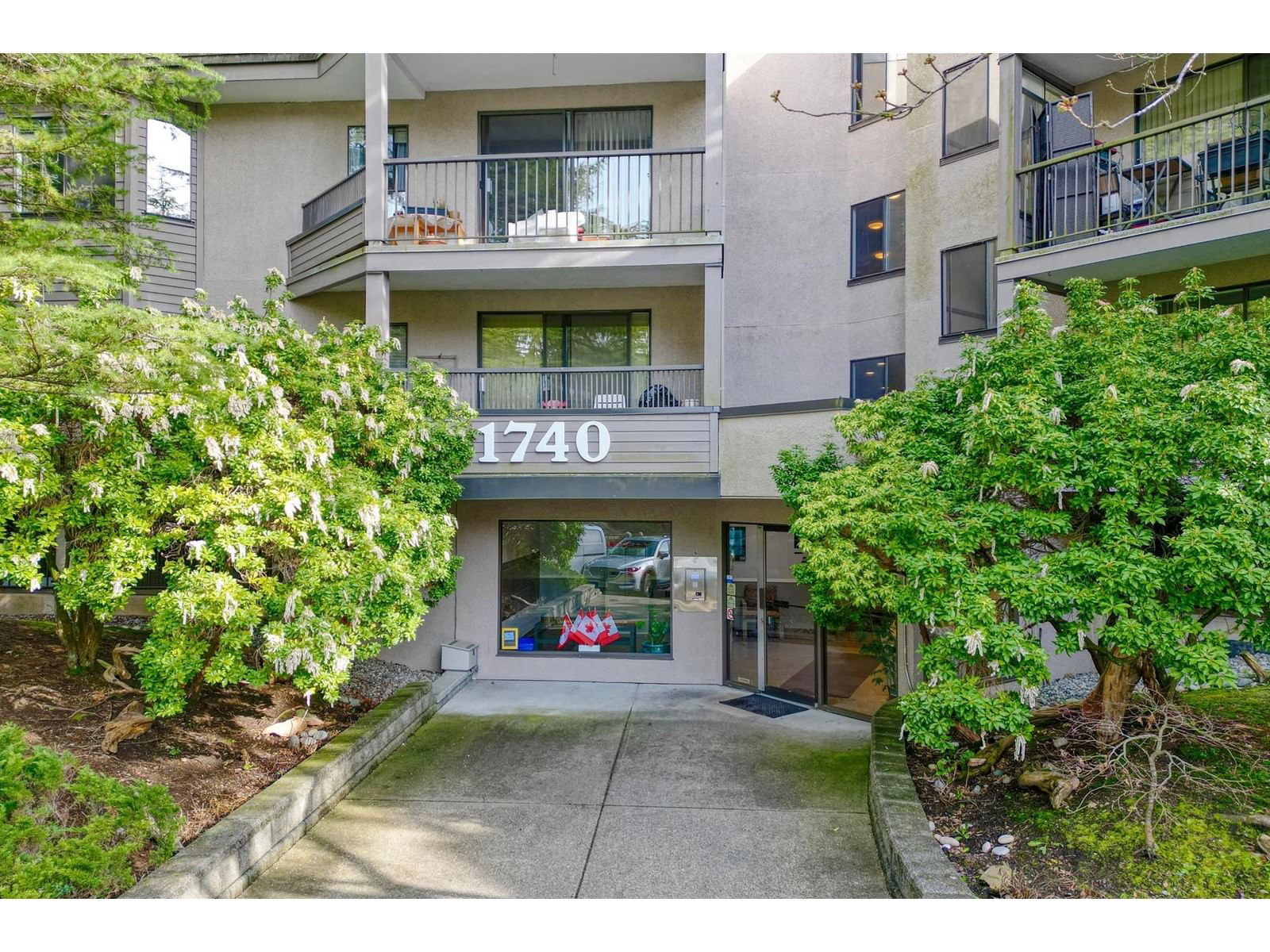 203 - 1740 SOUTHMERE Image 25