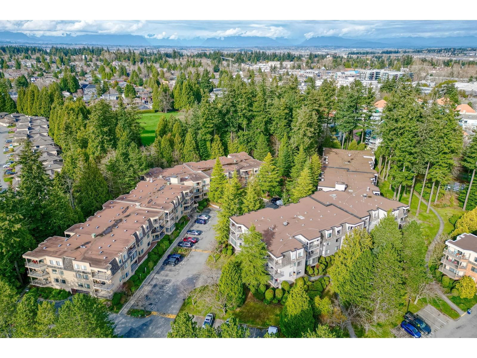 203 - 1740 SOUTHMERE Image 36
