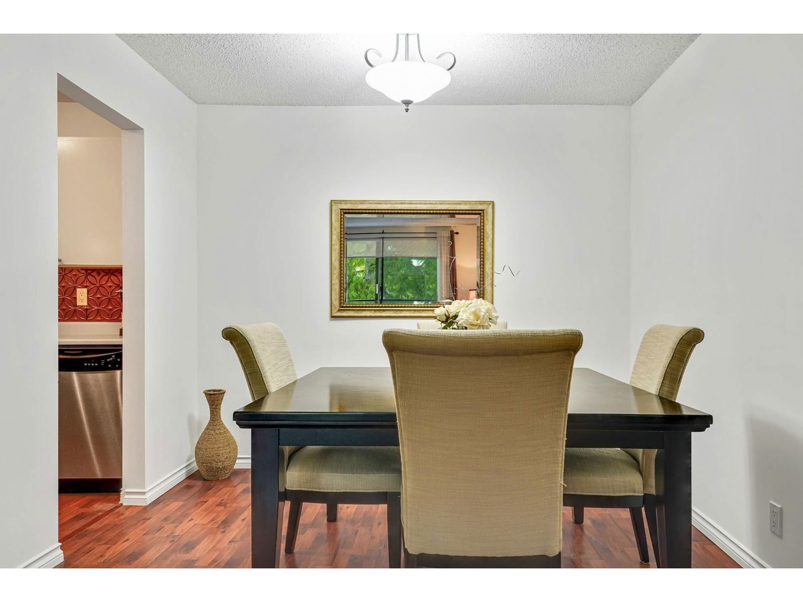 203 - 1740 SOUTHMERE Image 6