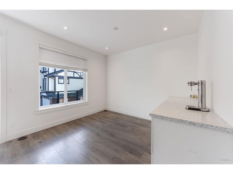 Tertiary Property View