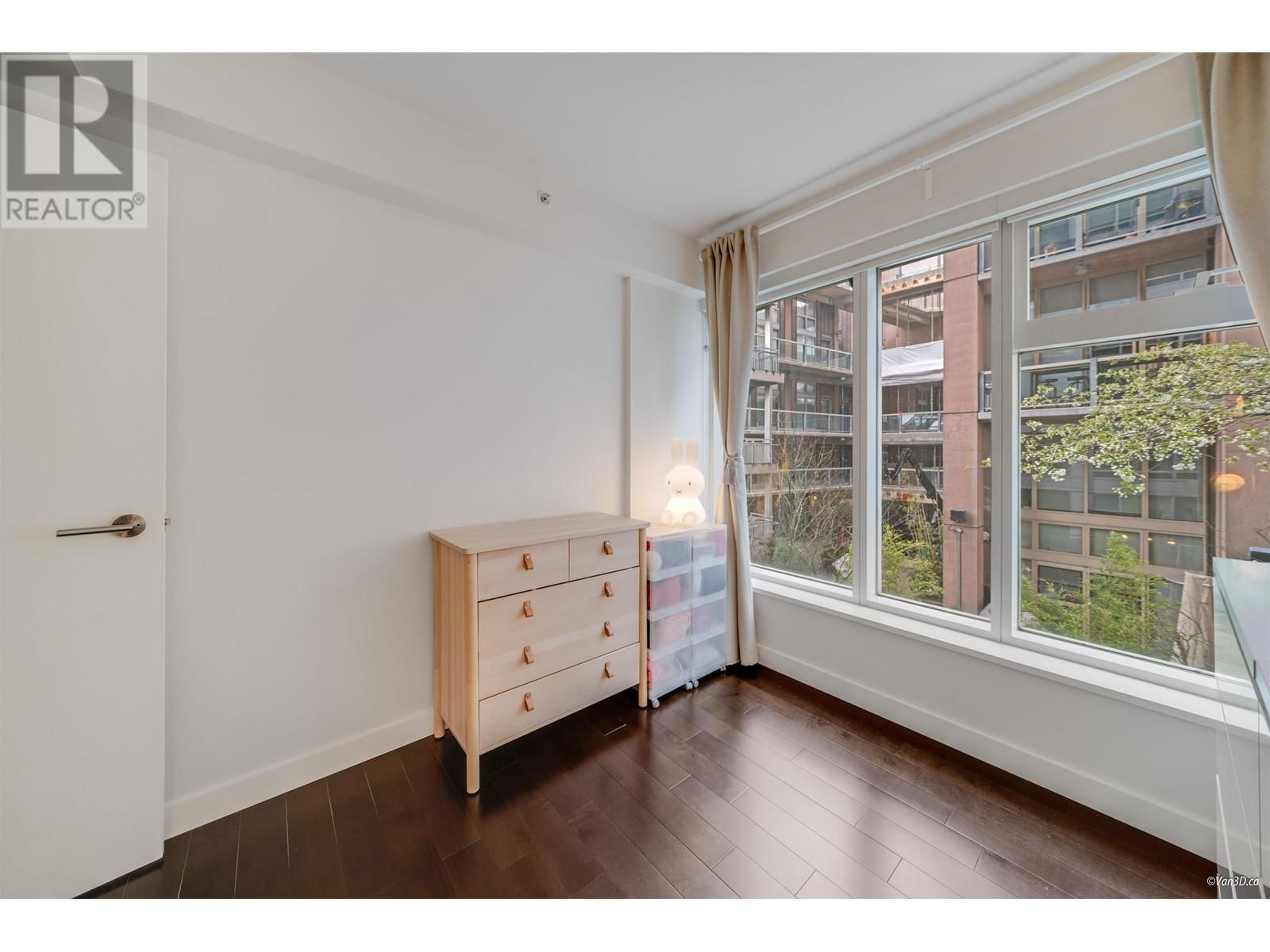205 - 1565 6TH AVENUE Image 15