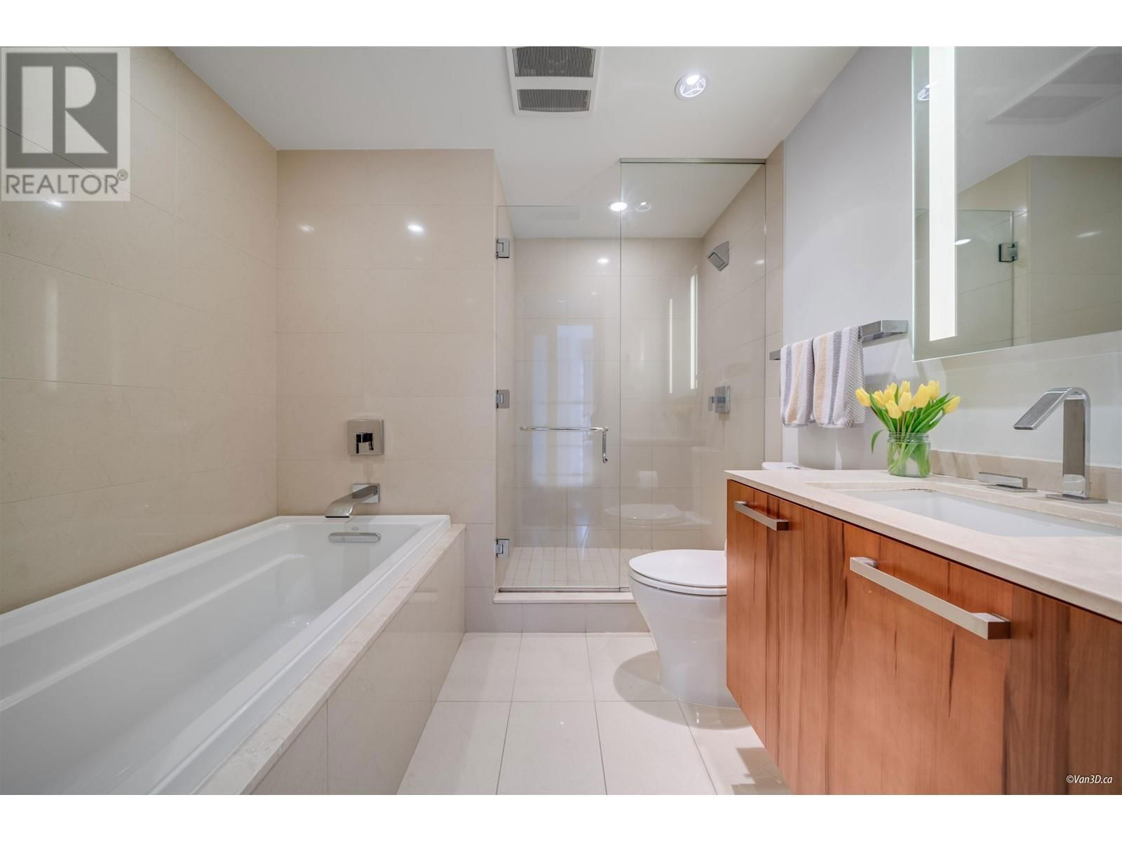 205 - 1565 6TH AVENUE Image 16