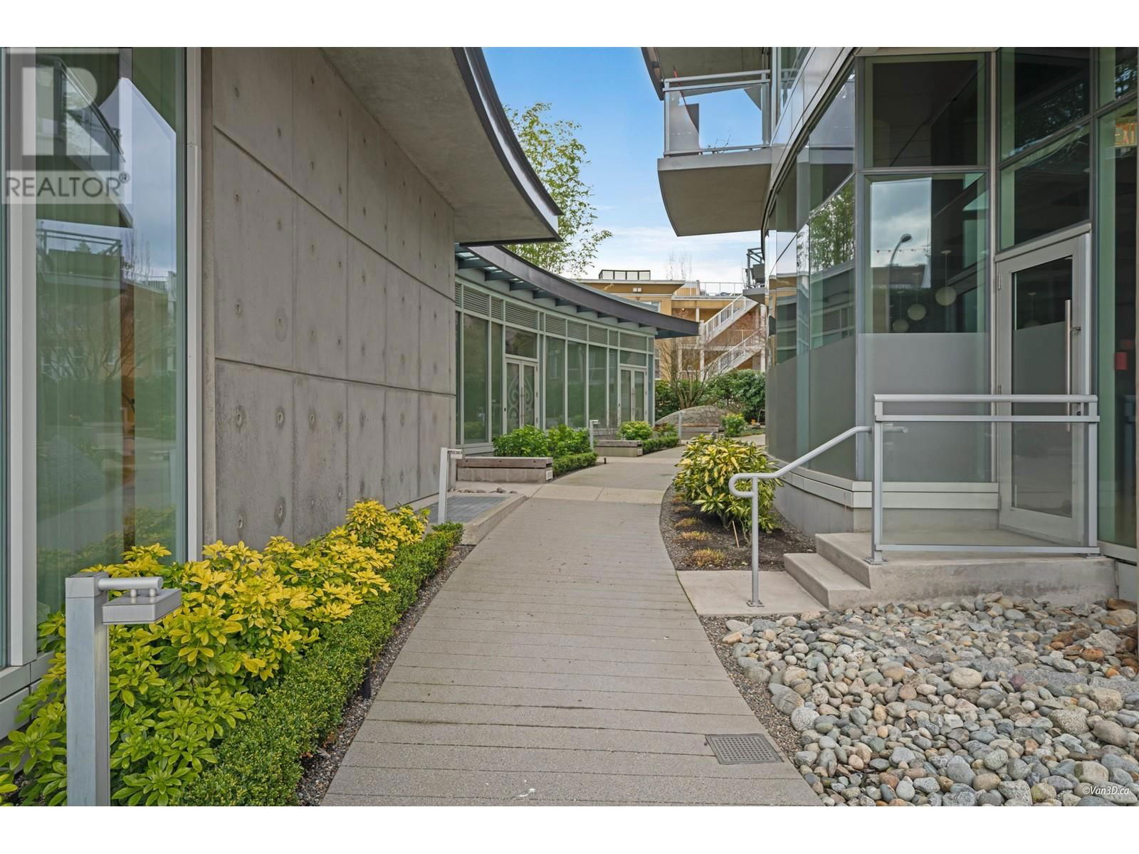 205 - 1565 6TH AVENUE Image 25