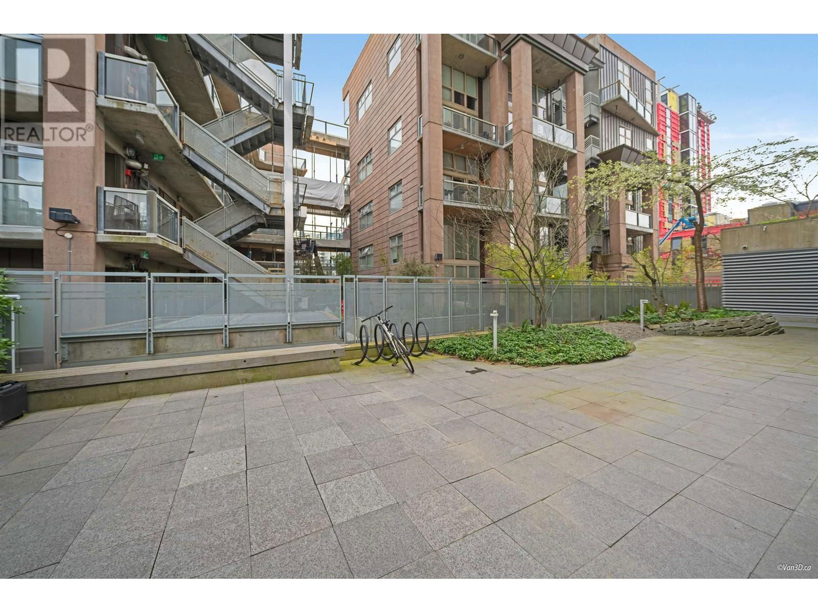 205 - 1565 6TH AVENUE Image 29