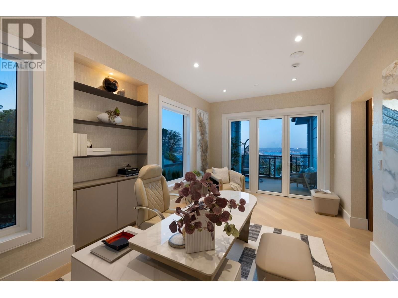 835 FARMLEIGH ROAD Image 10