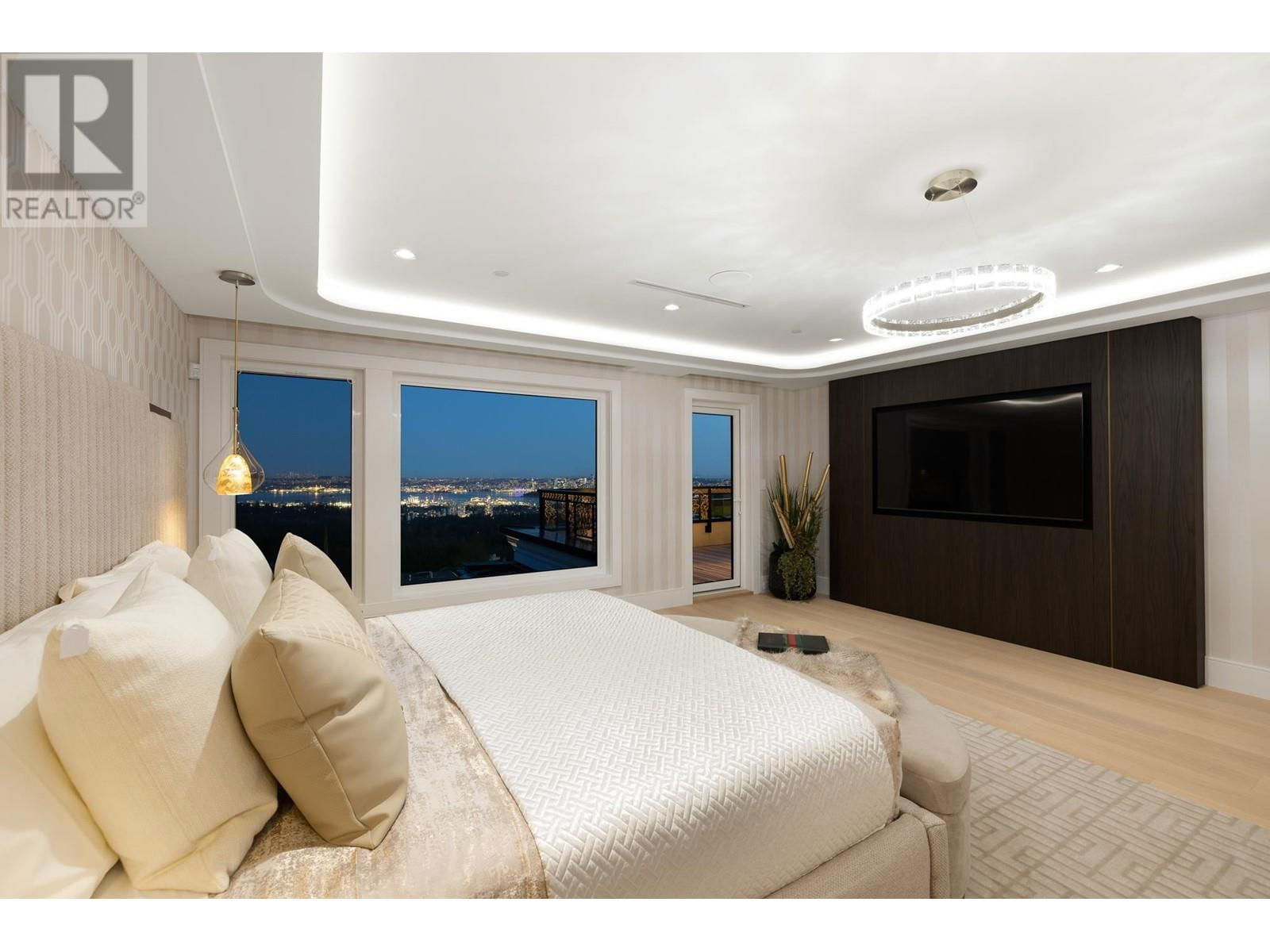 835 FARMLEIGH ROAD Image 23