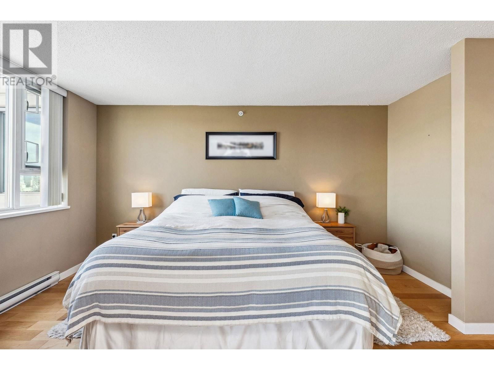 2102 - 125 MILROSS AVENUE Image 15