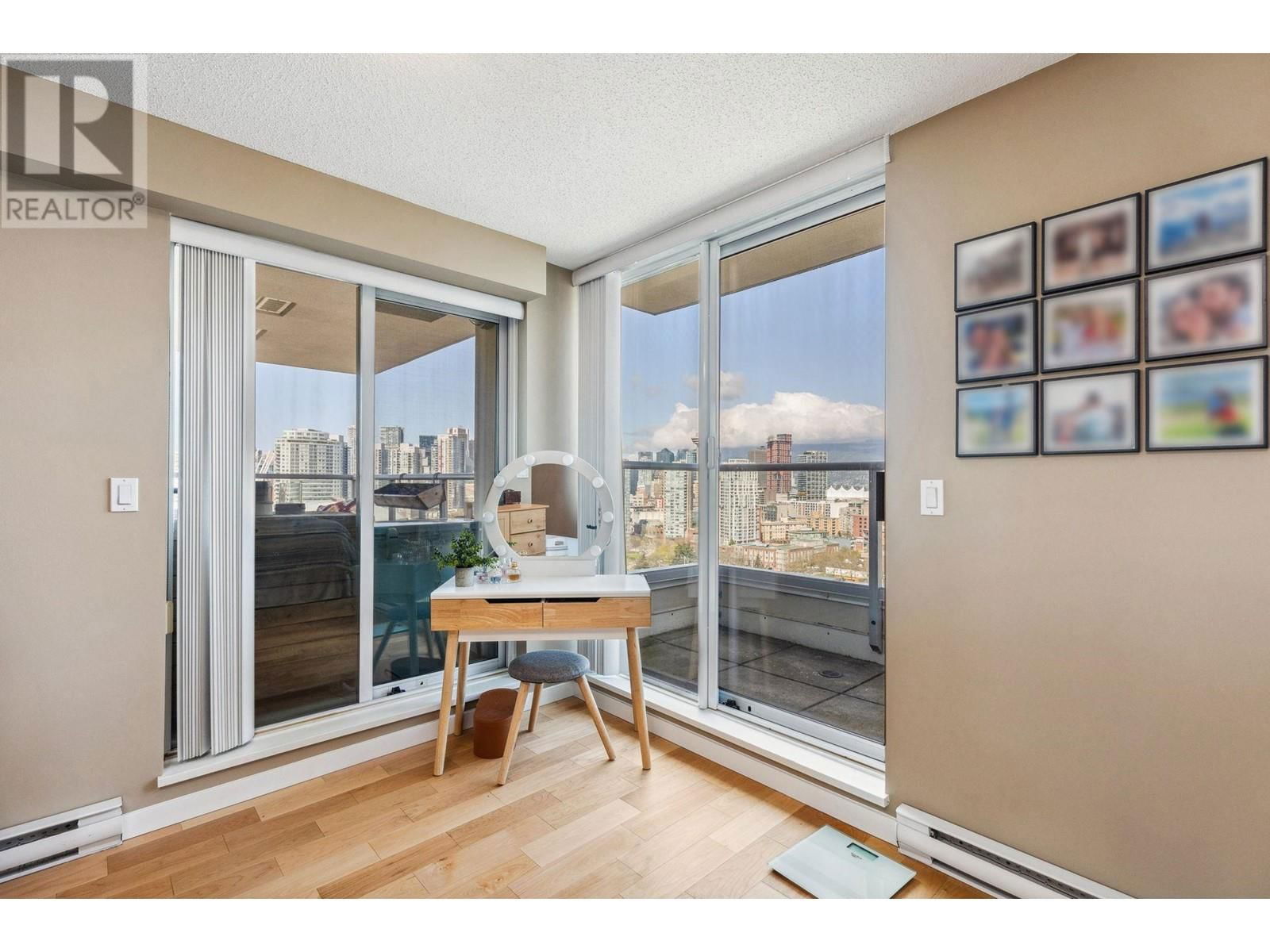 2102 - 125 MILROSS AVENUE Image 21