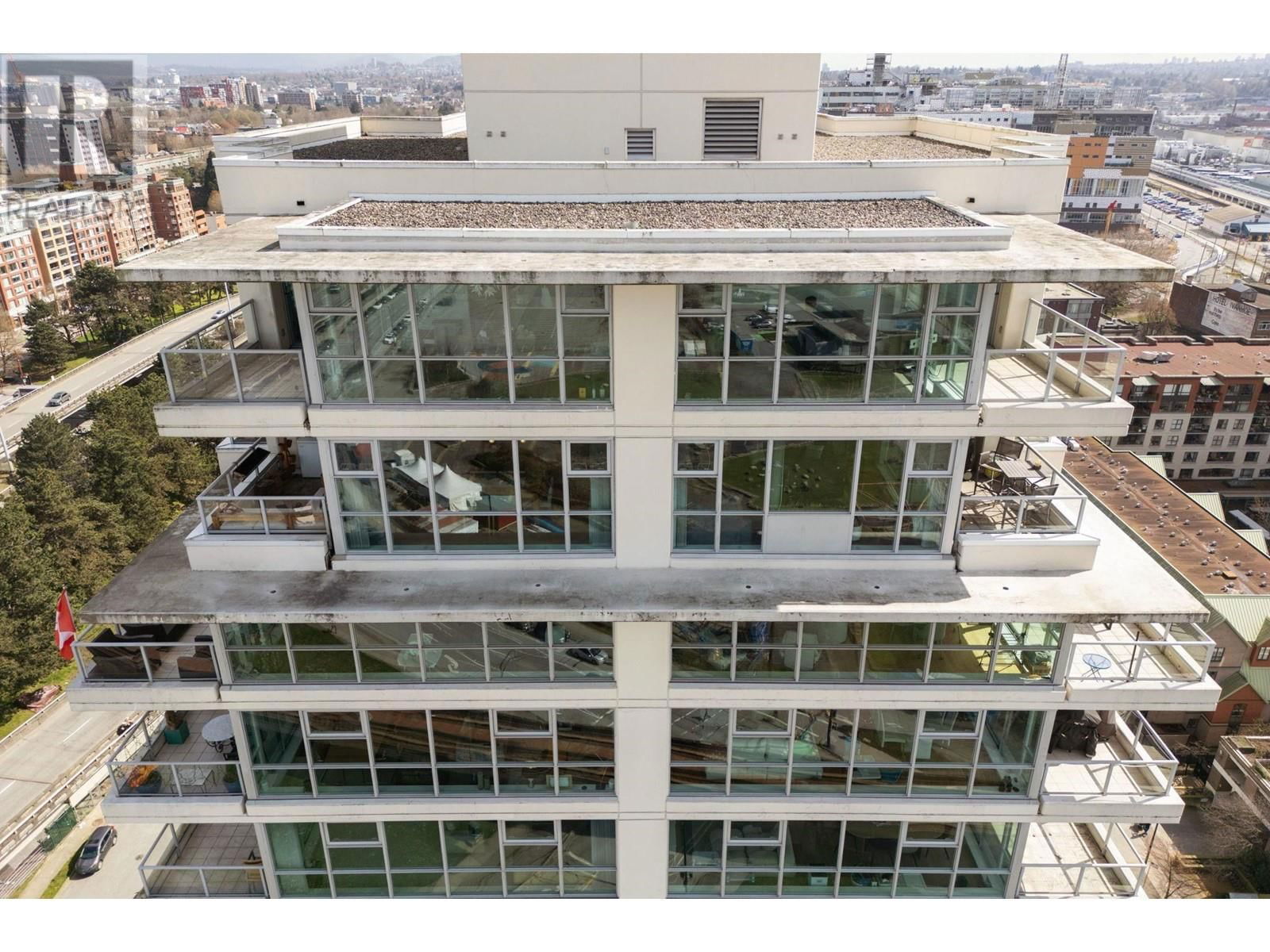 2102 - 125 MILROSS AVENUE Image 39