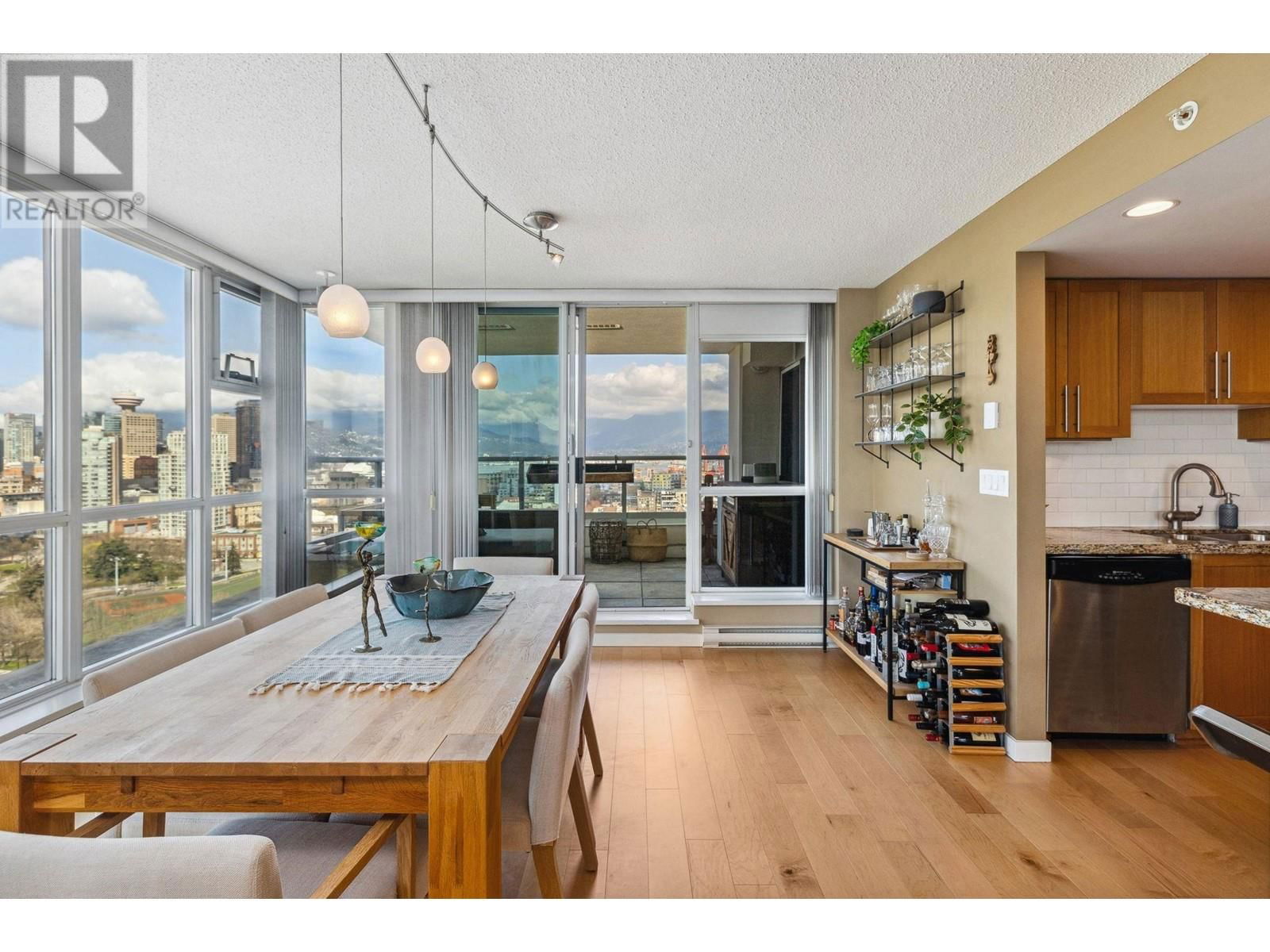 2102 - 125 MILROSS AVENUE Image 8