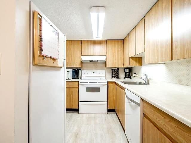 203 - 13275 70B Image 2