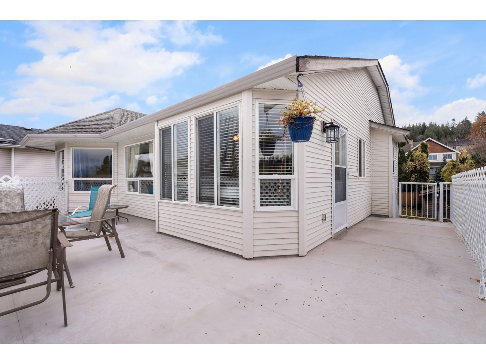 46438 FERGUSON PLACE Image 25