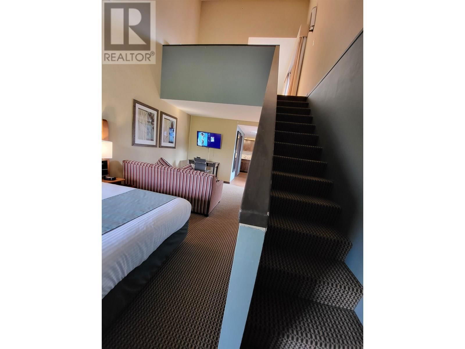 220 - 4220 GATEWAY DRIVE Image 26