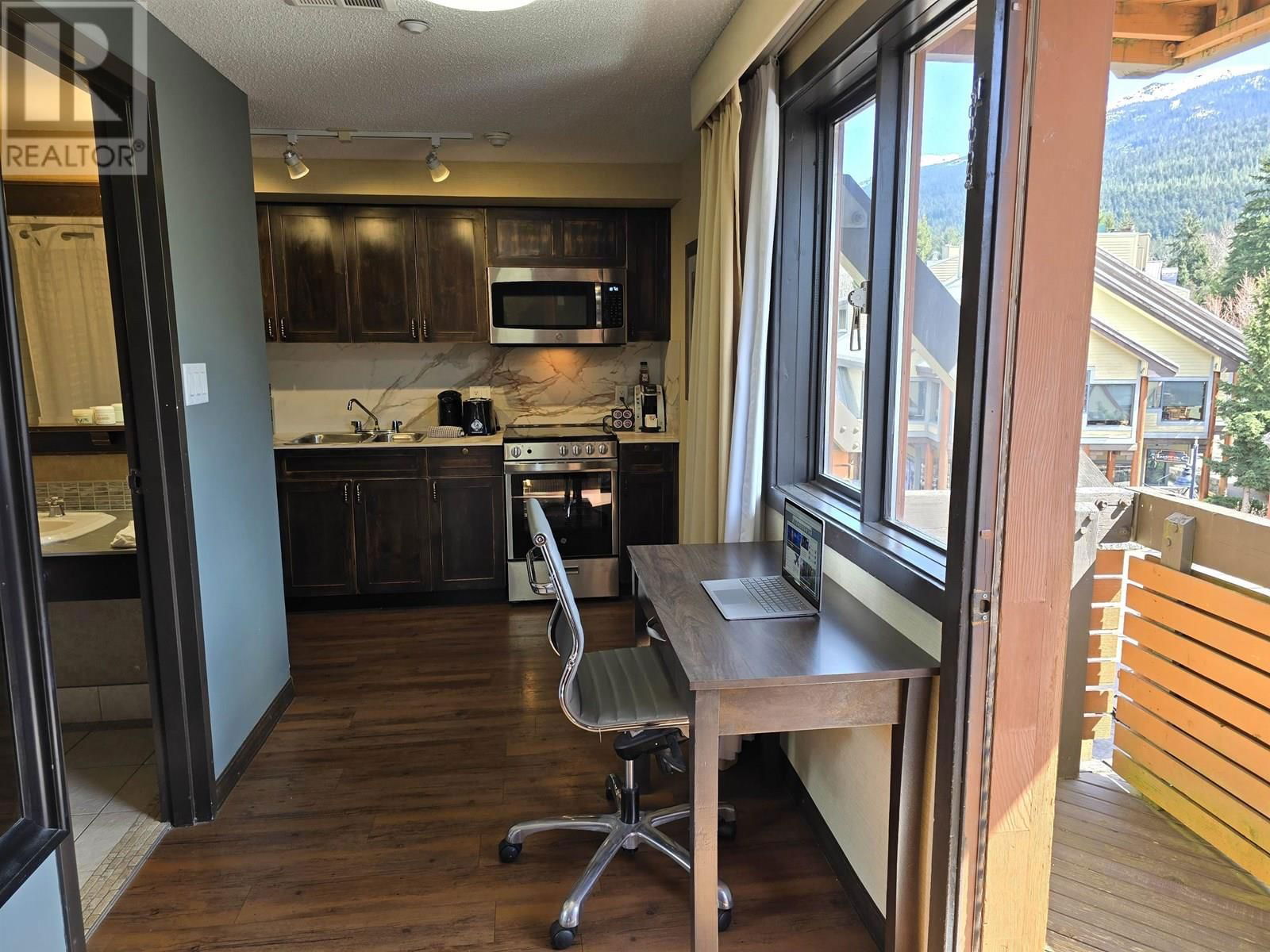 220 - 4220 GATEWAY DRIVE Image 34