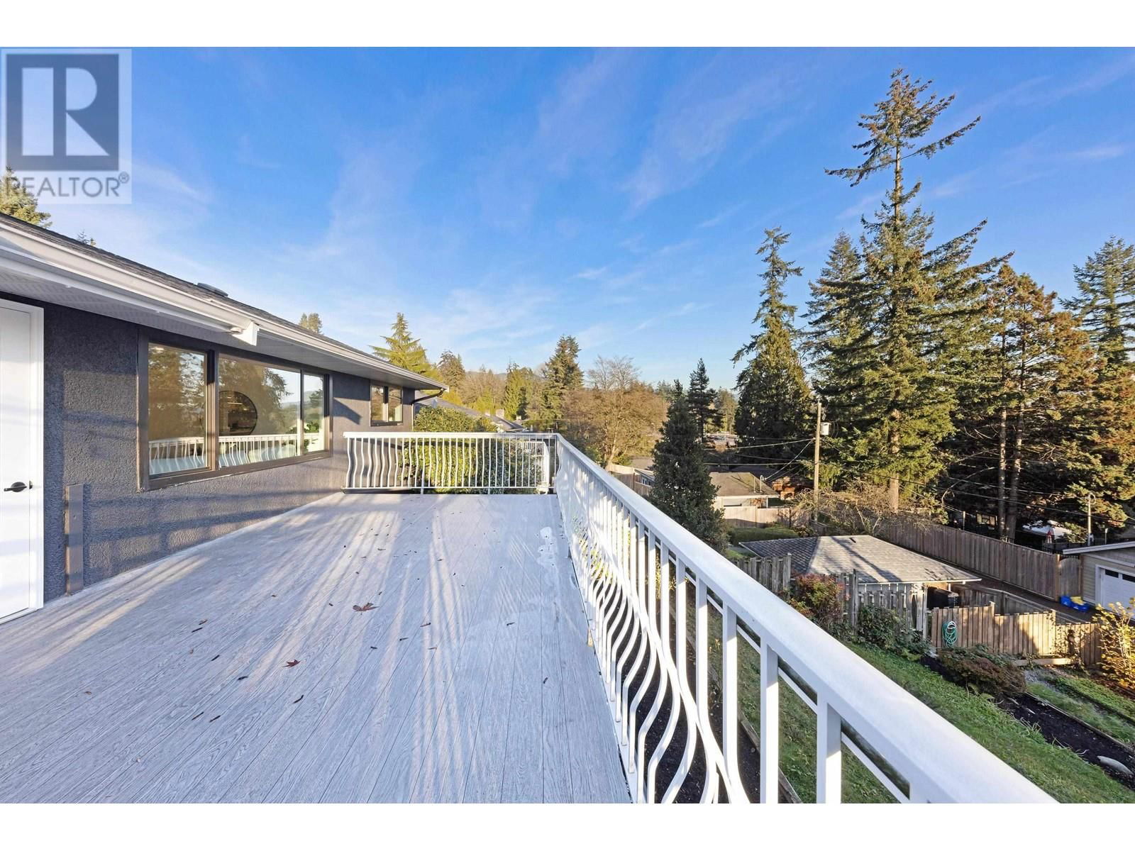1225 CLOVERLEY STREET Image 19