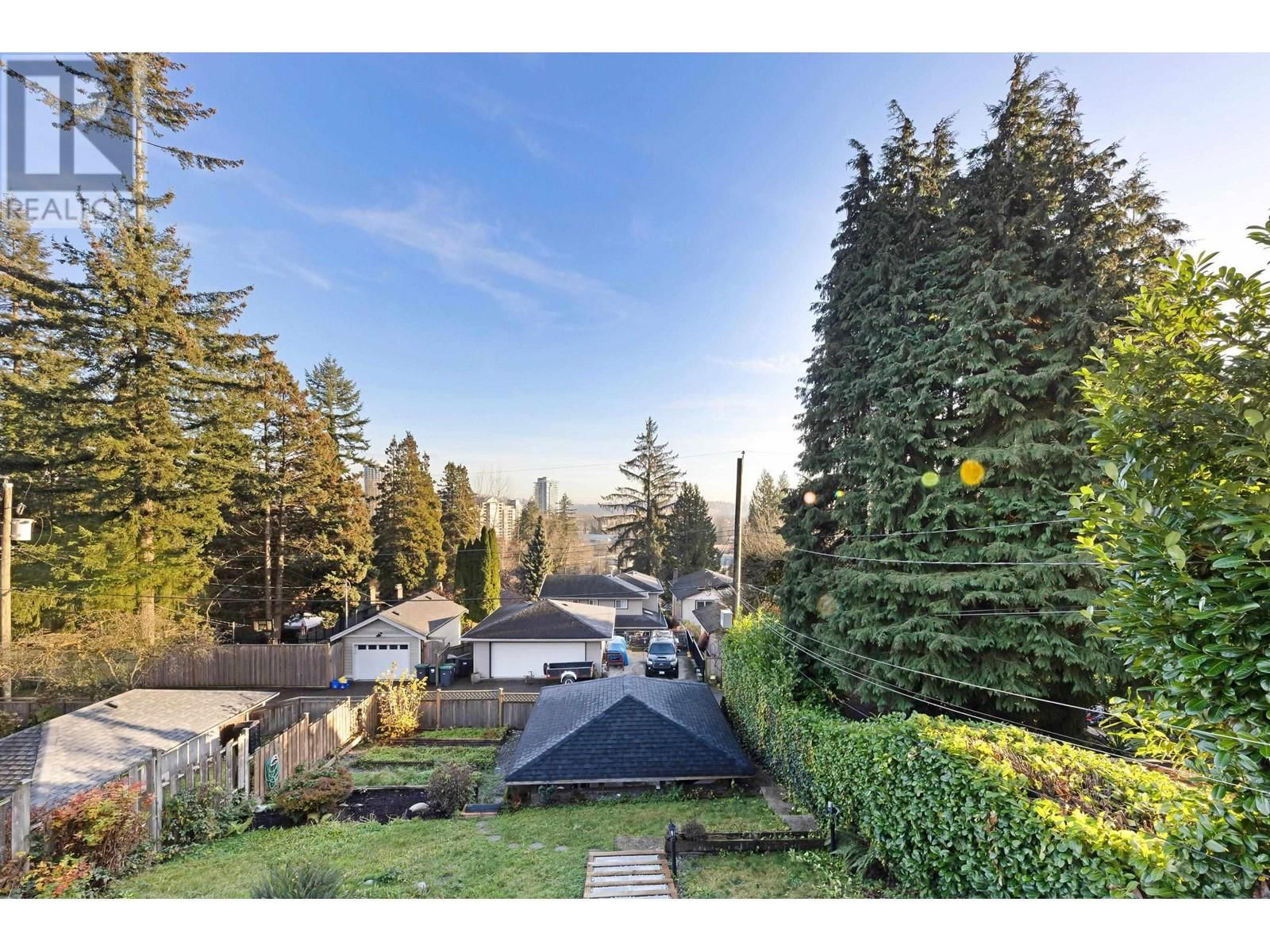 1225 CLOVERLEY STREET Image 39