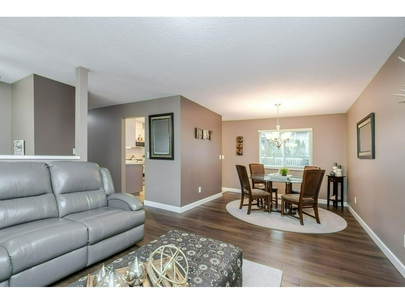 5887 184B STREET Image 19