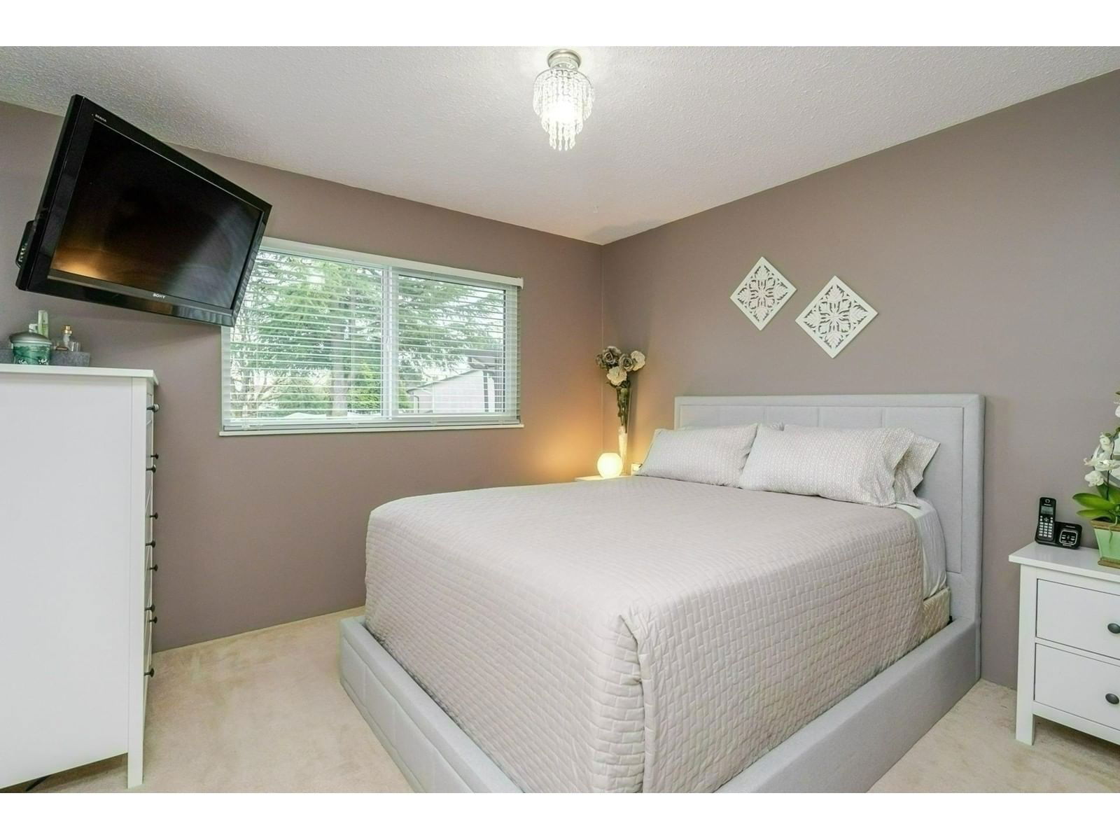 5887 184B STREET Image 21