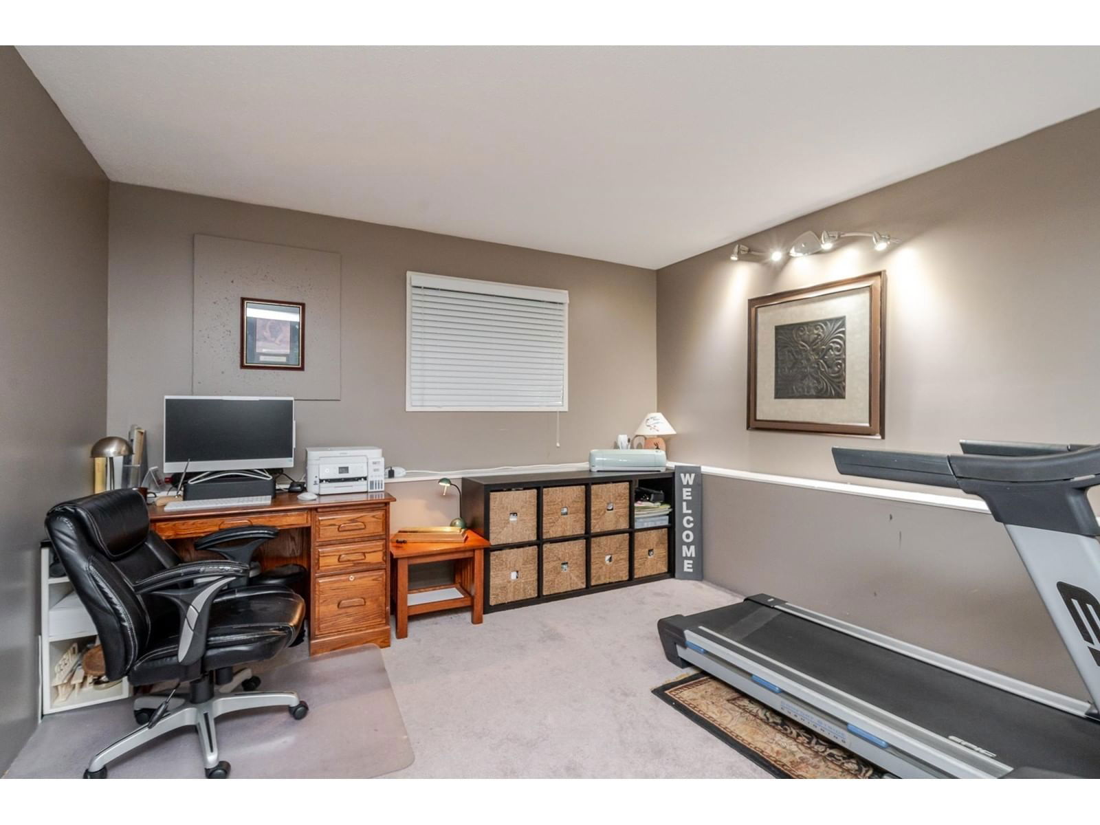 5887 184B STREET Image 27