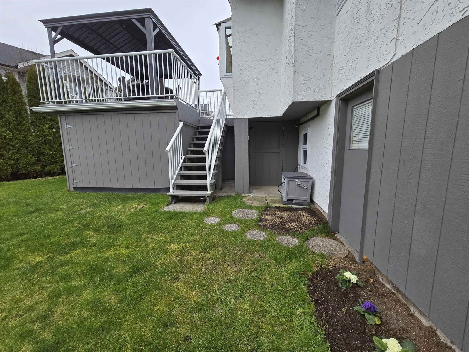 5887 184B STREET Image 34