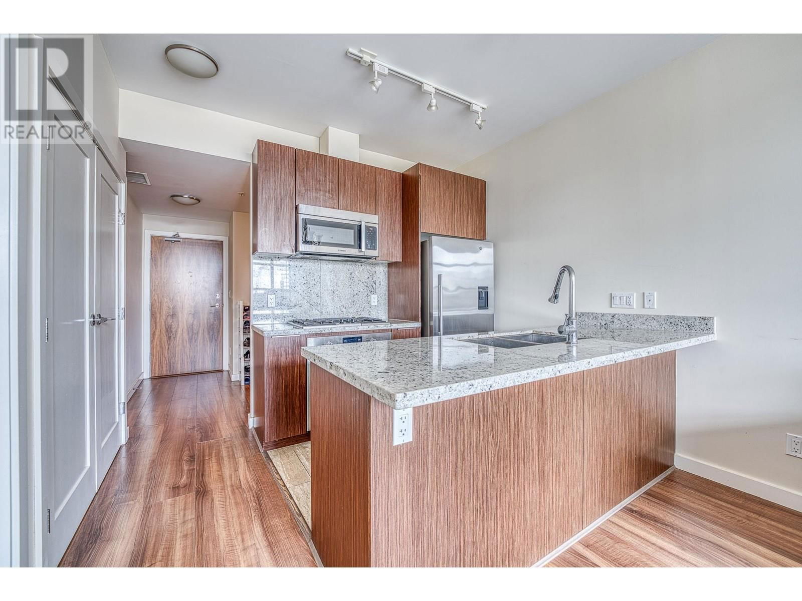 305 - 8633 CAPSTAN WAY Image 10