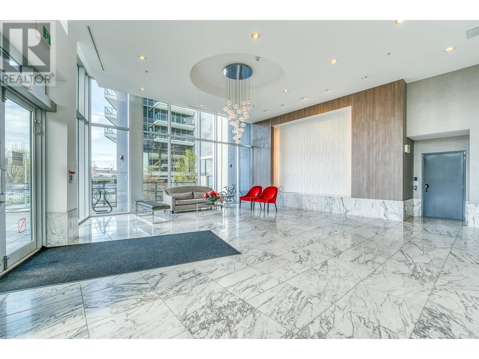 305 - 8633 CAPSTAN WAY Image 3
