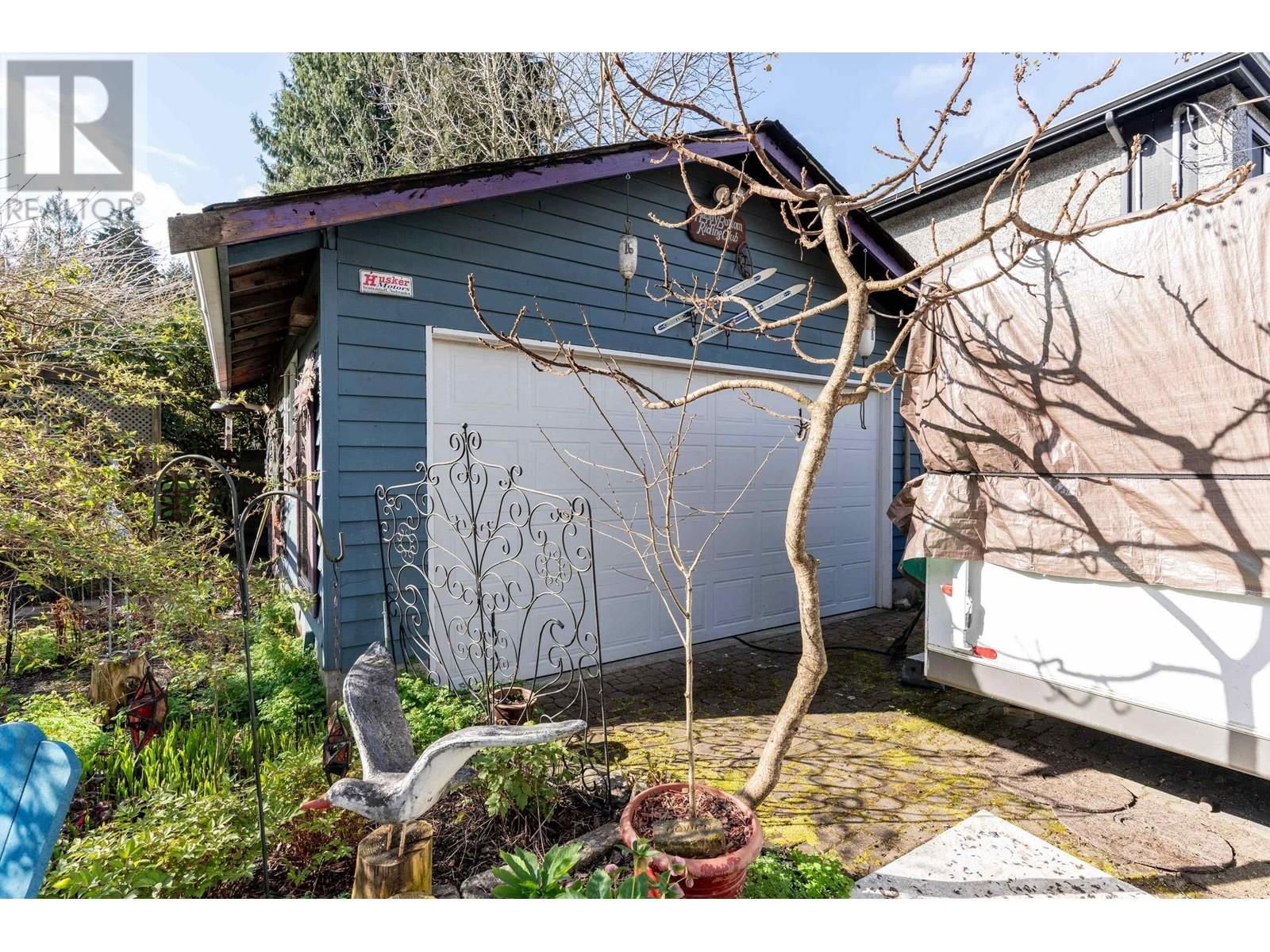 2212 BROOKMOUNT AVENUE Image 36