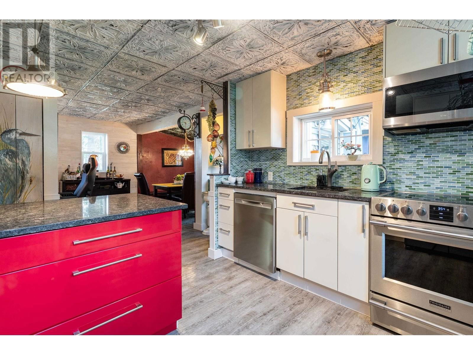 2212 BROOKMOUNT AVENUE Image 6