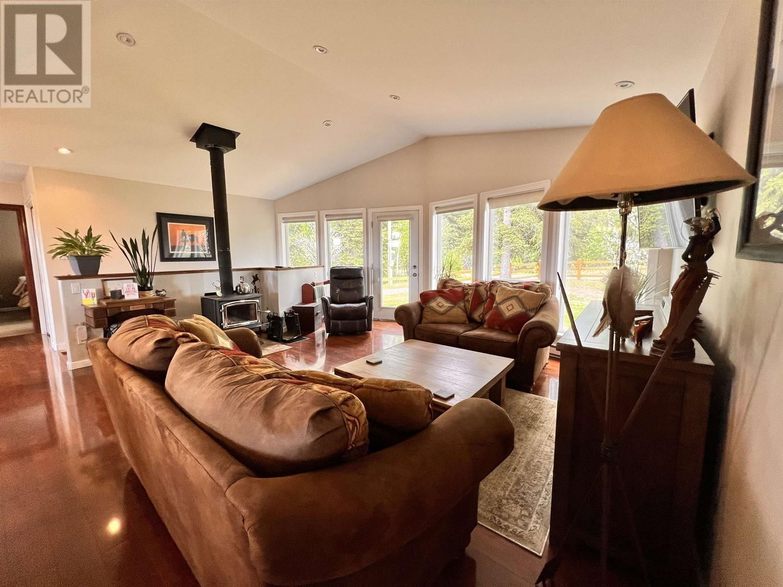 6284 MACABAR ROAD Image 11