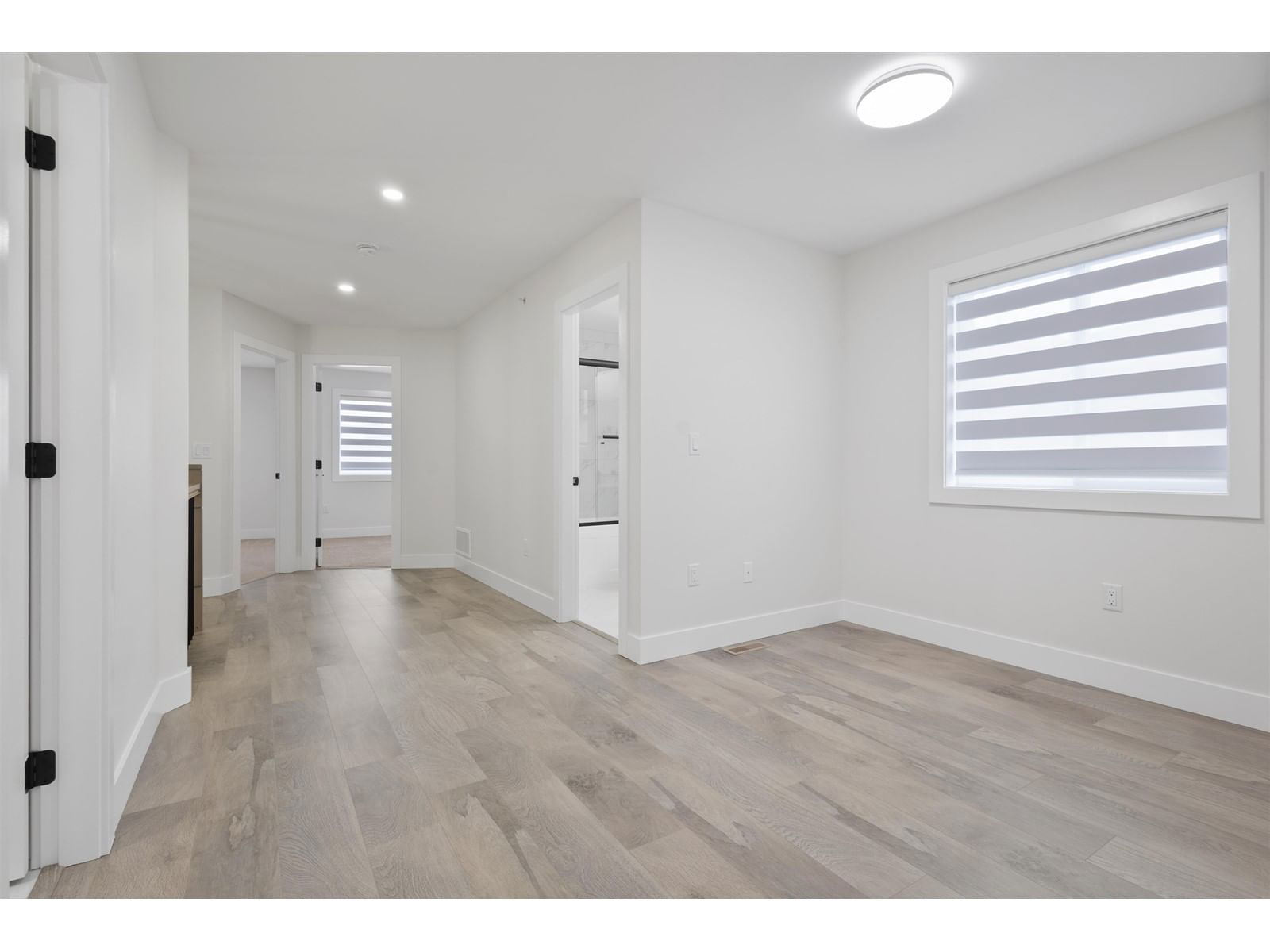 32545 HIGGINBOTTOM Image 28
