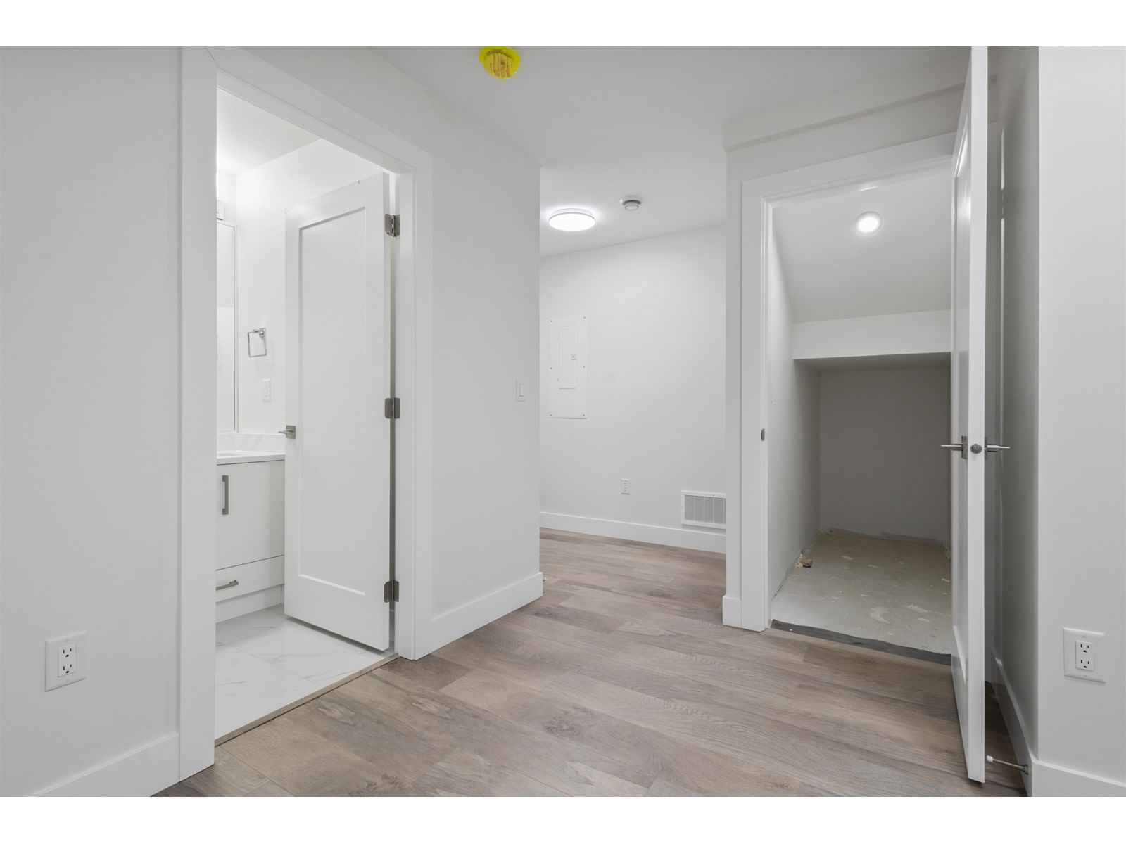 32545 HIGGINBOTTOM Image 31