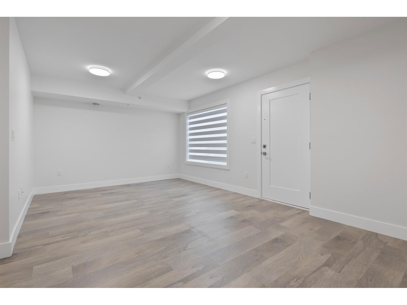 32545 HIGGINBOTTOM Image 36