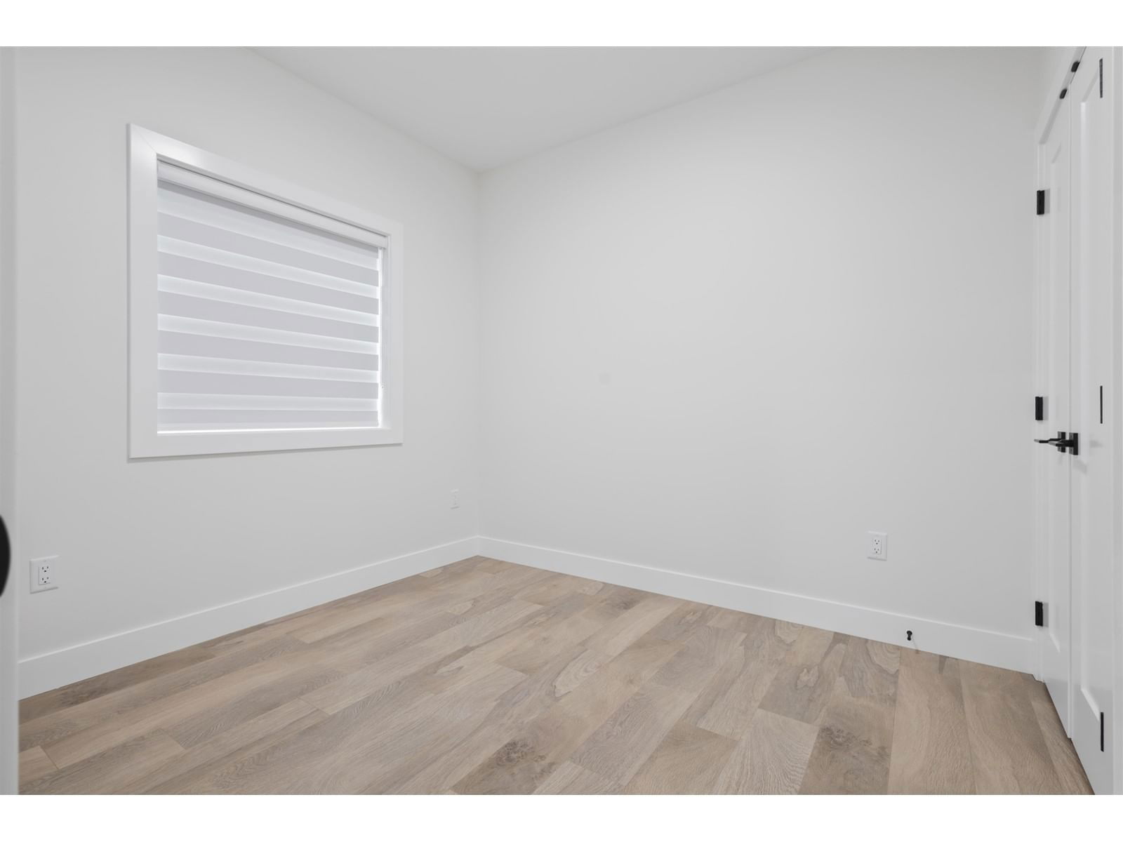 32545 HIGGINBOTTOM Image 5