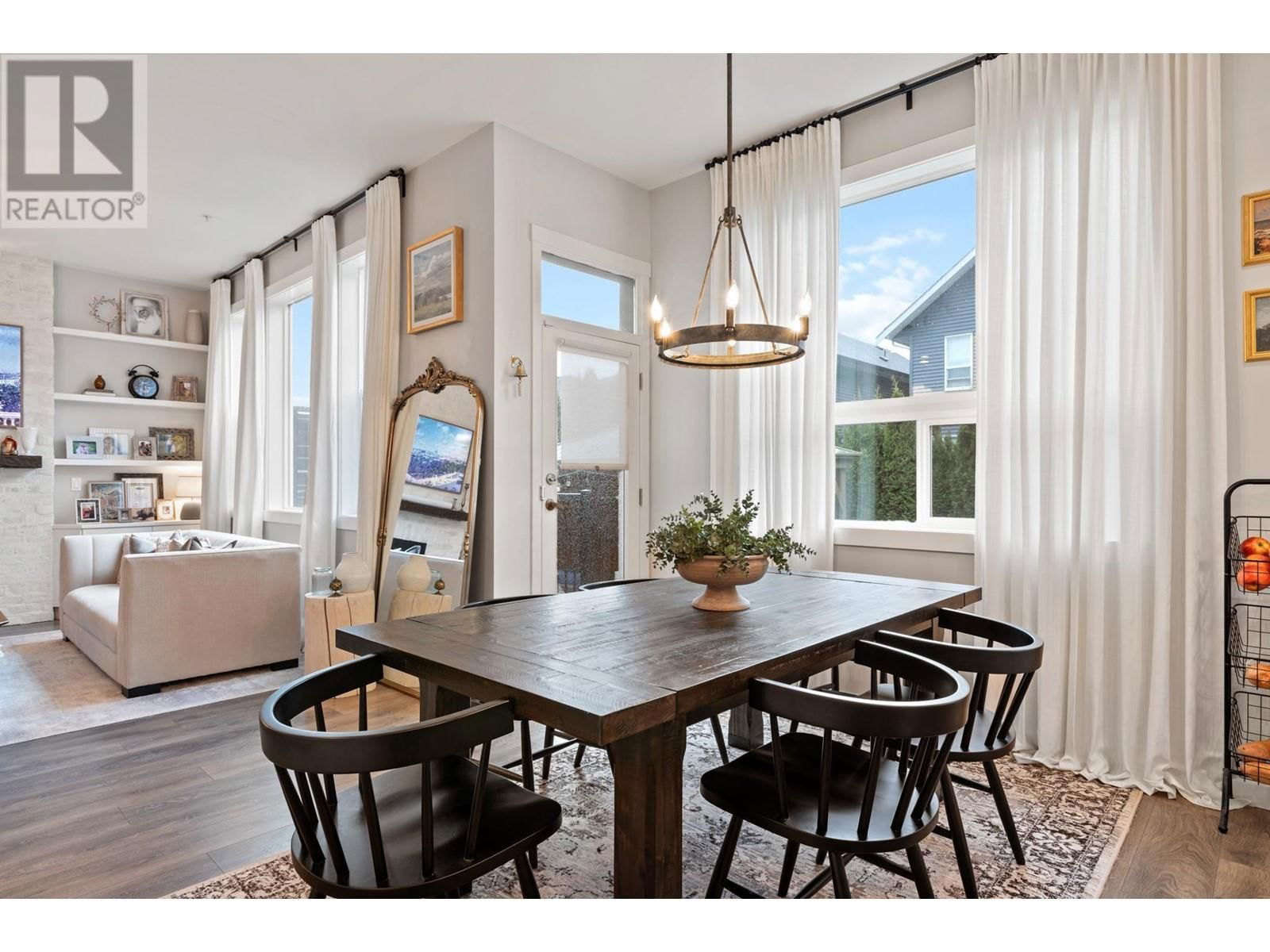 11257 243A STREET Image 10