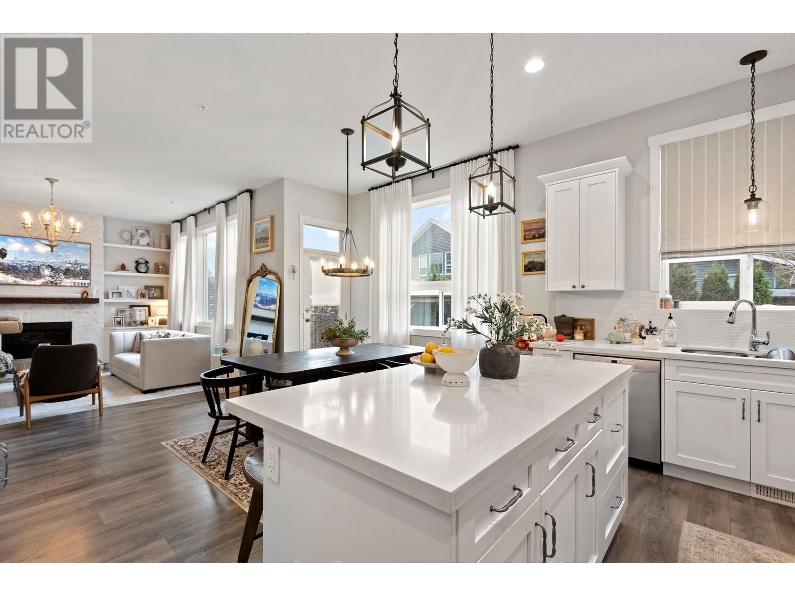 11257 243A STREET Image 14