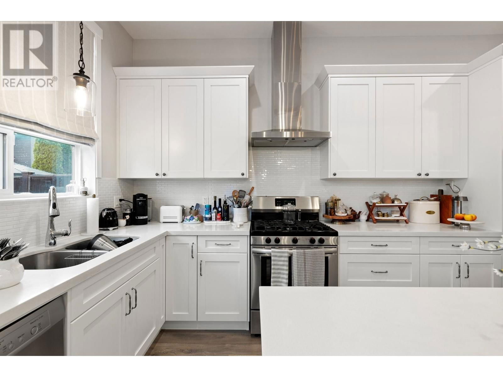 11257 243A STREET Image 16