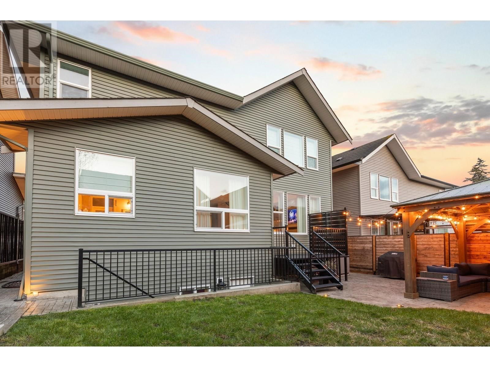 11257 243A STREET Image 30
