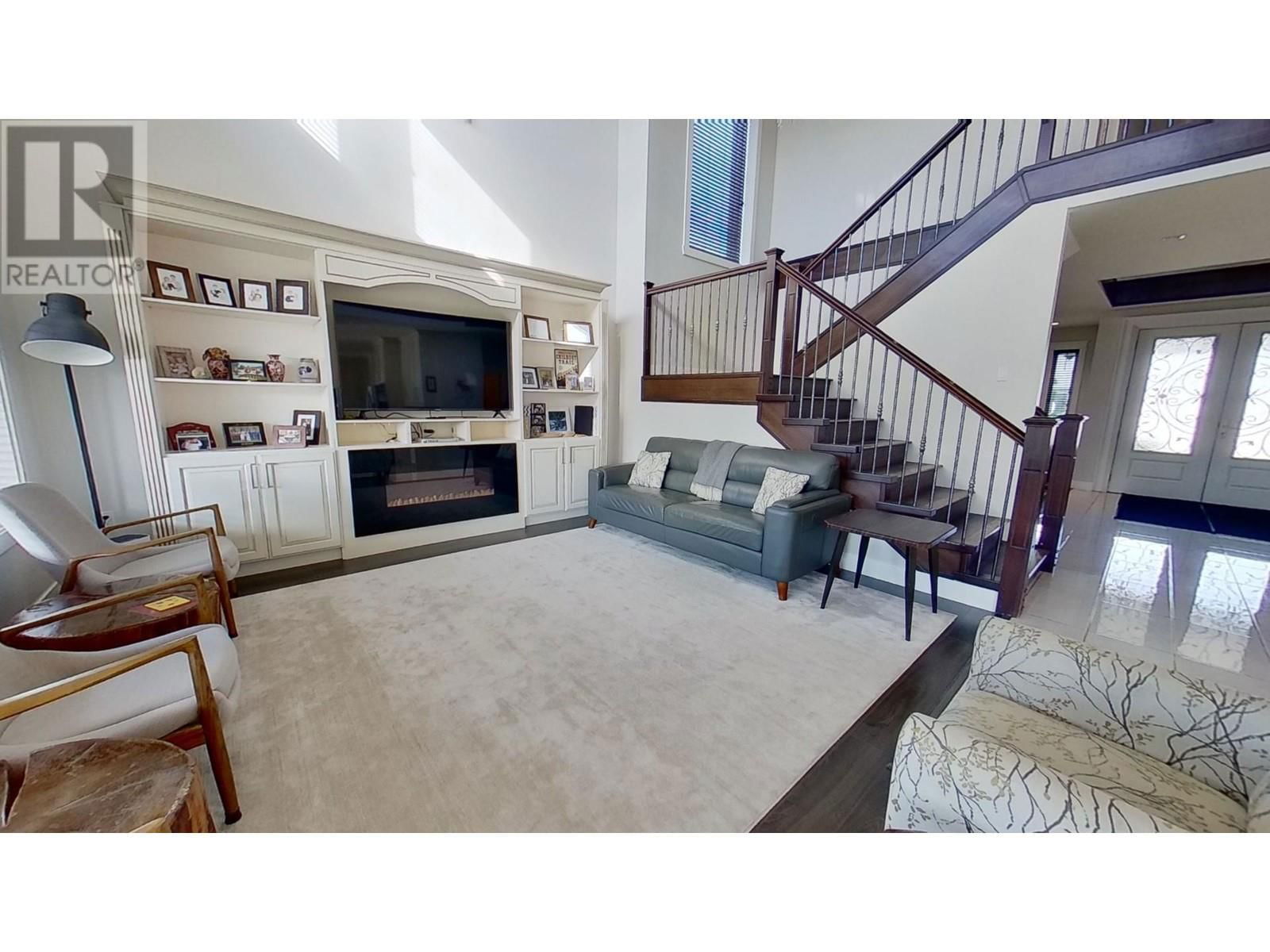 11312 102 STREET Image 8